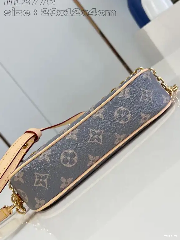 VUITTON LOUIS on Wallet Ivy-23.5*12*4.3cm Chain 0614